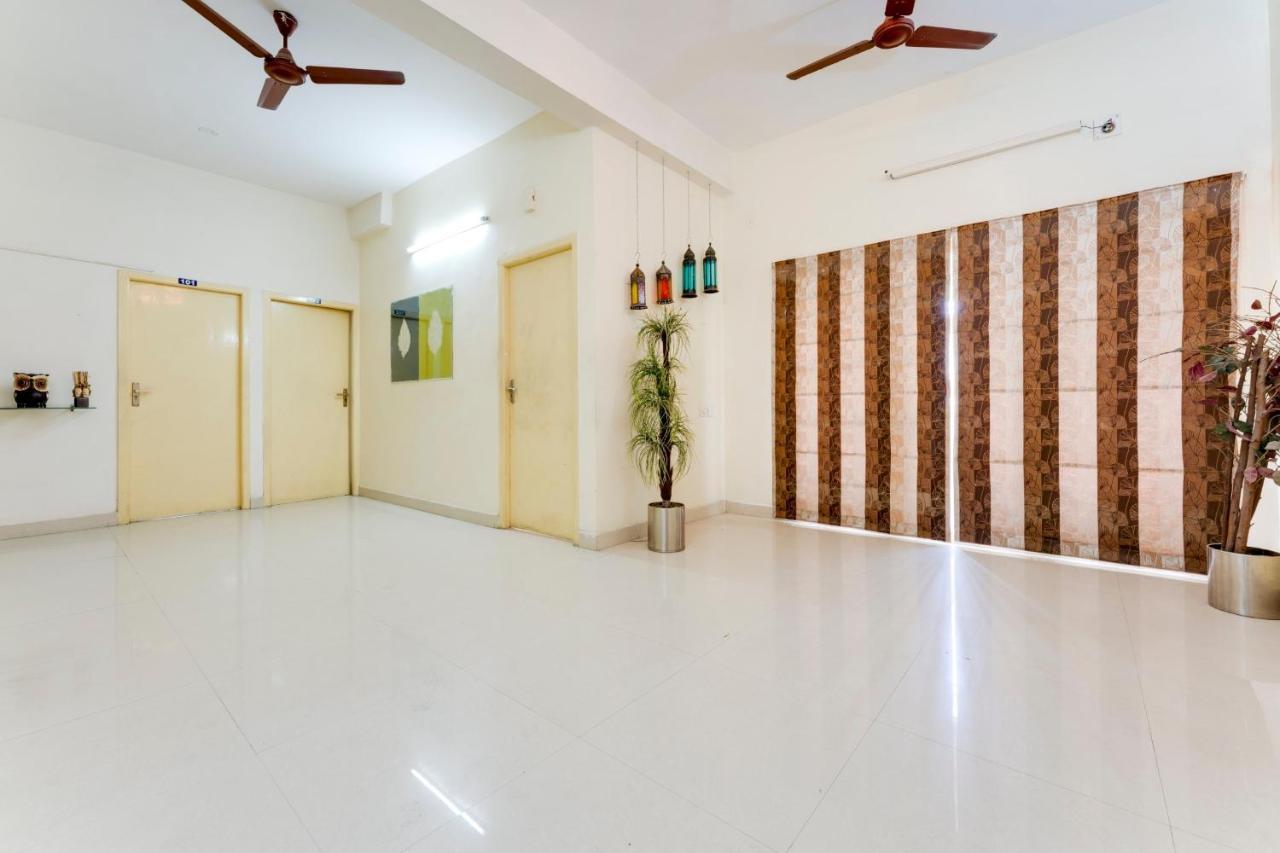 Hotel O J2 Service Apartment 钦奈 外观 照片